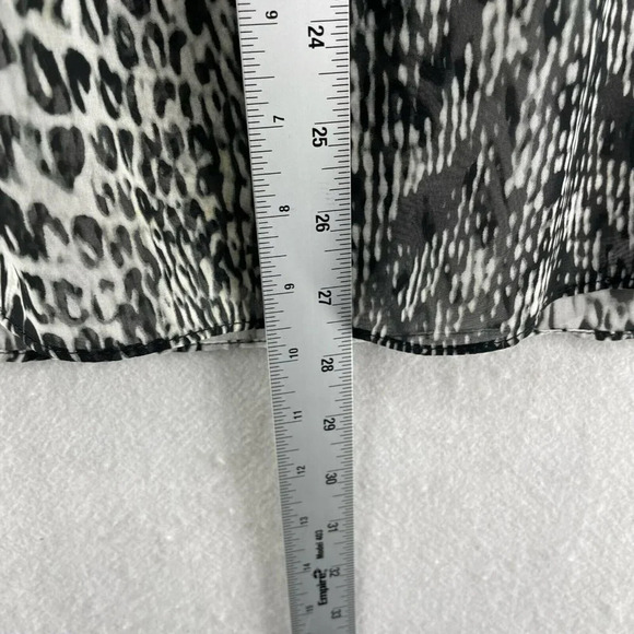 New York & Company Blouse Womens L Black Animal Print V-Neck Collared Sleeveless - Picture 4 of 11
